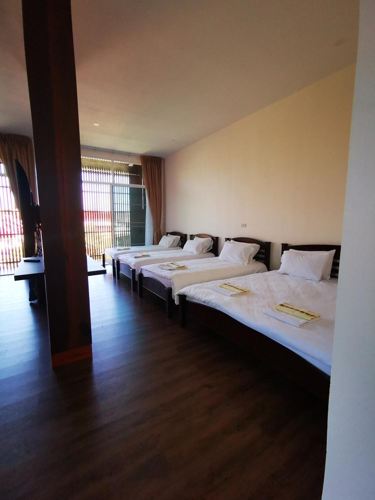 Hotel บุญเมืองน่าน Esterno foto